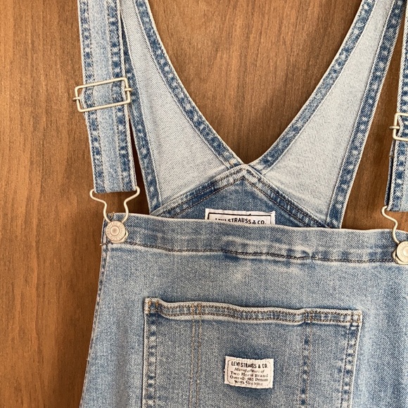 Relist 6/13 Levi’s denim jean short overall 20W - Picture 9 of 17